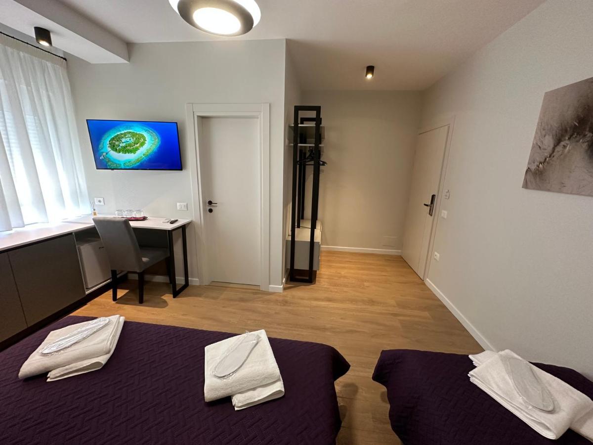 טיראנה Soin Rooms מראה חיצוני תמונה